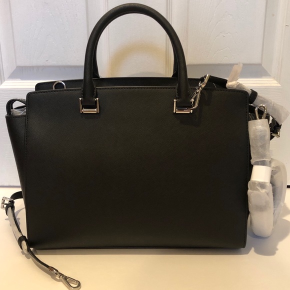 MICHAEL KORS🌺SELMA w/ Studded 3D Flower Strap - Picture 2 of 6